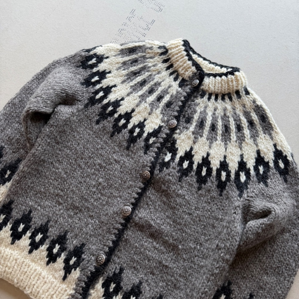Vintage‎ Hand Knit Nordic Fair Isle Wool Cardigan Sweater Grey